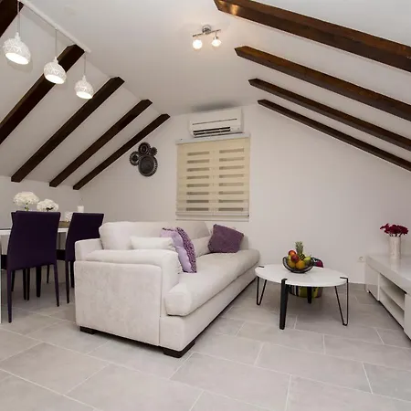 Piccolo Paradiso Apartamento Split